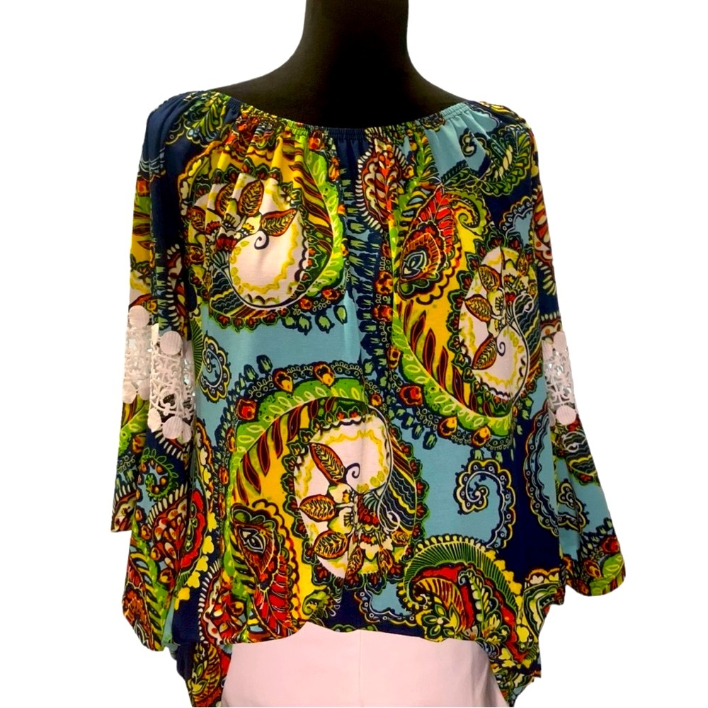 Beautiful L/XL Tunic With So Many Styling Options